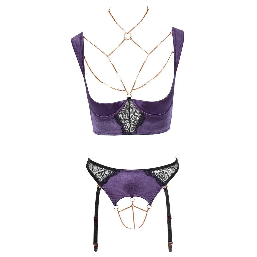Costumes For Moi